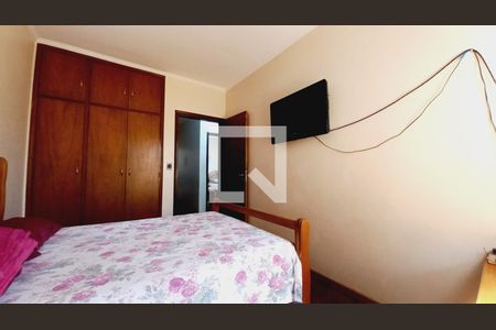 Casa à venda com 153m², 5 quartos e 2 vagas Casa à venda com 153m², 5 quartos e 2 vagasQuarto 3 - Suíte