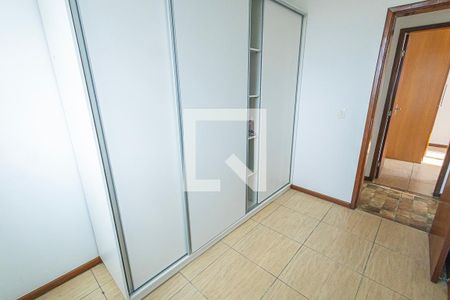 quarto 1 de apartamento para alugar com 3 quartos, 120m² em Jaraguá, Belo Horizonte