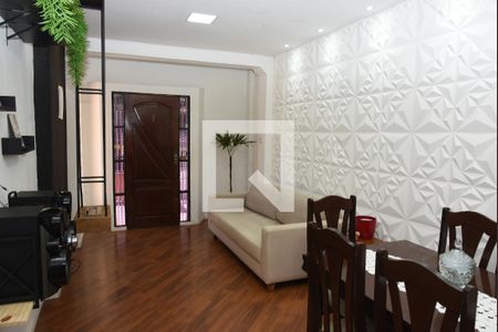 Sala de casa à venda com 3 quartos, 190m² em Cidade Dutra, São Paulo