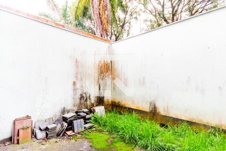 Casa à venda com 297m², 2 quartos e 1 vagaPorão