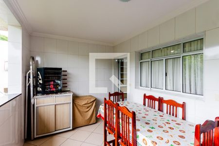 Casa à venda com 297m², 2 quartos e 1 vagaÁrea de Serviço