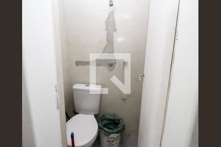 Banheiro de Serviço de apartamento para alugar com 3 quartos, 97m² em Santo Antônio, Belo Horizonte