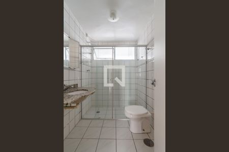 Apartamento à venda com 107m², 2 quartos e 1 vagaBanheiro da suíte
