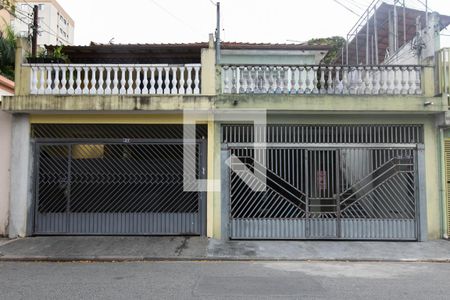 Casa à venda com 550m², 6 quartos e 3 vagas Casa à venda com 550m², 6 quartos e 3 vagasFachada