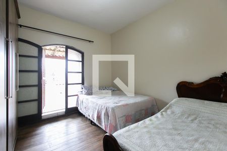 Quarto  de casa à venda com 6 quartos, 550m² em Vila Regina, São Paulo