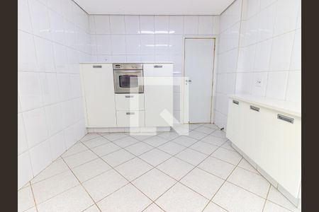 Apartamento para alugar com 158m², 4 quartos e 4 vagas Apartamento para alugar com 158m², 4 quartos e 4 vagasCozinha