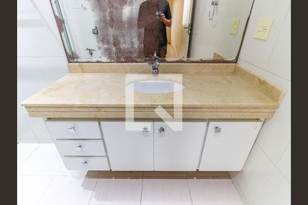 Apartamento para alugar com 158m², 4 quartos e 4 vagas Apartamento para alugar com 158m², 4 quartos e 4 vagasBanheiro da Suíte