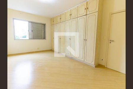 Apartamento para alugar com 158m², 4 quartos e 4 vagas Apartamento para alugar com 158m², 4 quartos e 4 vagasSuíte