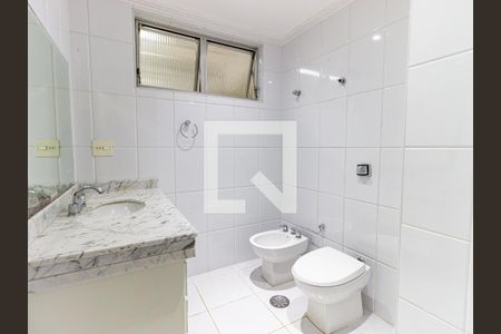 Apartamento para alugar com 158m², 4 quartos e 4 vagas Apartamento para alugar com 158m², 4 quartos e 4 vagasBanheiro