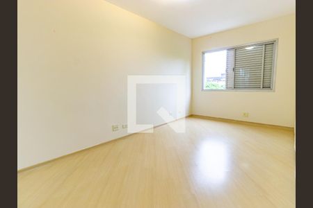 Apartamento para alugar com 158m², 4 quartos e 4 vagas Apartamento para alugar com 158m², 4 quartos e 4 vagasSuíte