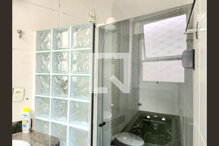 Apartamento à venda com 166m², 3 quartos e sem vaga Apartamento à venda com 166m², 3 quartos e sem vagaBanheiro 2