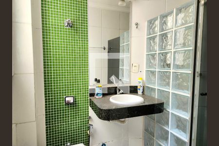 Apartamento à venda com 166m², 3 quartos e sem vaga Apartamento à venda com 166m², 3 quartos e sem vagaBanheiro 2