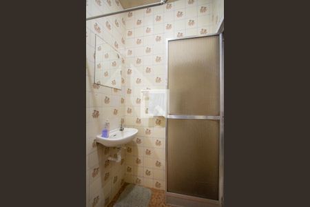 Casa à venda com 200m², 6 quartos e 3 vagas Casa à venda com 200m², 6 quartos e 3 vagasBanheiro de serviço