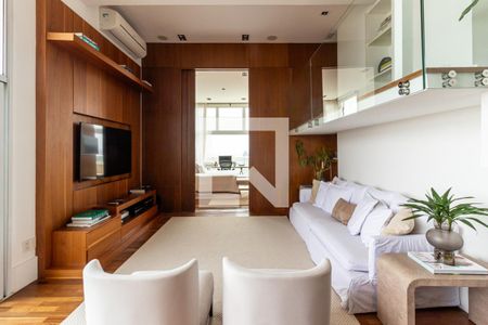 Sala de apartamento para alugar com 1 quarto, 140m² em Cerqueira César, São Paulo