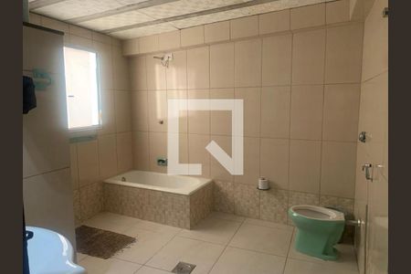 Casa à venda com 250m², 6 quartos e 1 vagaBanheiro da Casa III