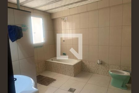 Casa à venda com 250m², 6 quartos e 1 vagaBanheiro da Casa III