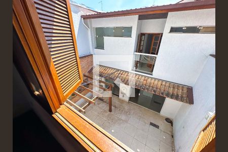Casa à venda com 180m², 3 quartos e sem vagaVista do Quarto 3 (pro quintal)