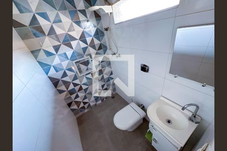 Casa à venda com 180m², 3 quartos e sem vagaBanheiro da Suíte (3)