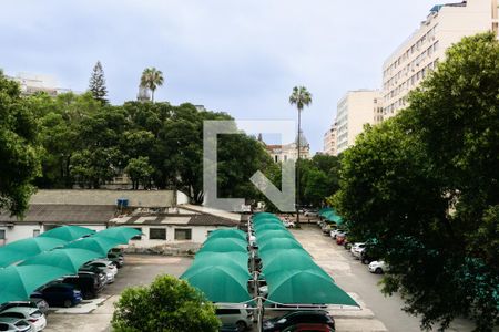 Apartamento à venda com 73m², 2 quartos e sem vagaVista