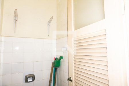 Apartamento à venda com 73m², 2 quartos e sem vagaBanheiro de serviço