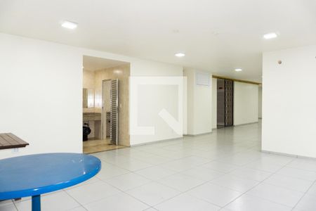 Apartamento à venda com 73m², 2 quartos e sem vagaÁrea comum - Salão de festas