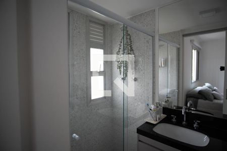 Banheiro de apartamento à venda com 1 quarto, 53m² em Higienópolis, São Paulo