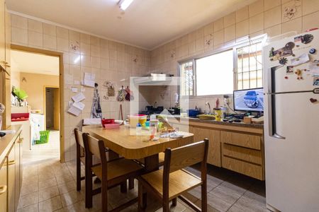 Casa à venda com 130m², 2 quartos e 2 vagasCozinha