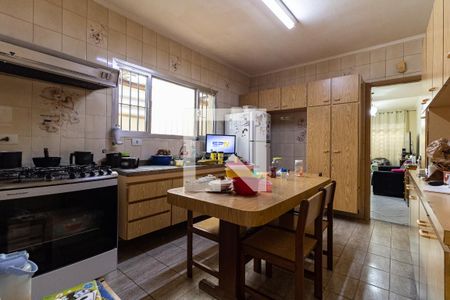 Casa à venda com 130m², 2 quartos e 2 vagasCozinha