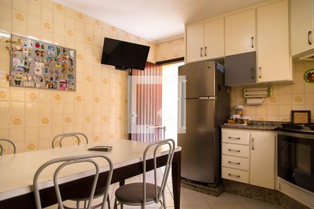 Casa à venda com 187m², 3 quartos e 2 vagasCozinha