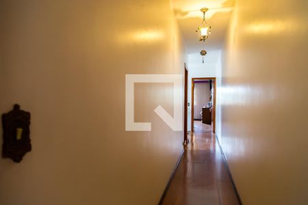 Casa à venda com 187m², 3 quartos e 2 vagasCorredor