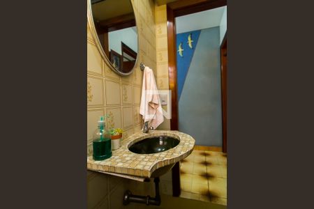 Casa à venda com 187m², 3 quartos e 2 vagasLavabo