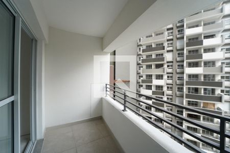 Varanda de kitnet/studio à venda com 1 quarto, 25m² em Butantã, São Paulo