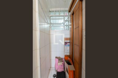 Apartamento para alugar com 48m², 2 quartos e 1 vaga Apartamento para alugar com 48m², 2 quartos e 1 vagaCozinha e Área de Serviço