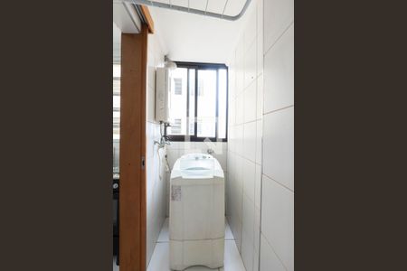 Apartamento para alugar com 48m², 2 quartos e 1 vaga Apartamento para alugar com 48m², 2 quartos e 1 vagaCozinha e Área de Serviço