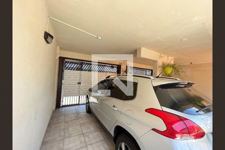 Garagem de casa para alugar com 3 quartos, 80m² em Americanópolis, São Paulo