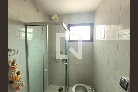 Apartamento para alugar com 135m², 3 quartos e 1 vaga Apartamento para alugar com 135m², 3 quartos e 1 vagaBanheiro dos Quartos