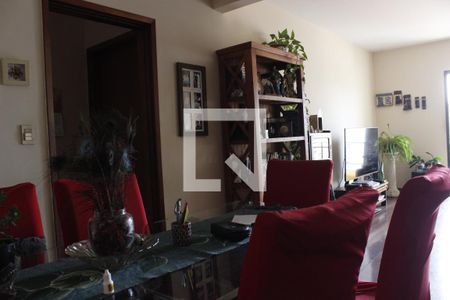 Sala de apartamento para alugar com 3 quartos, 135m² em Cambuí, Campinas