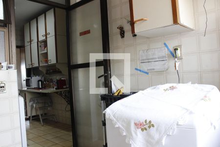 Apartamento para alugar com 135m², 3 quartos e 1 vagaÁrea de Serviço