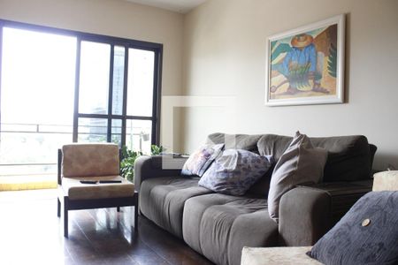 Sala de apartamento para alugar com 3 quartos, 135m² em Cambuí, Campinas