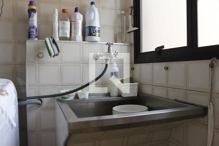 Apartamento para alugar com 135m², 3 quartos e 1 vagaÁrea de Serviço