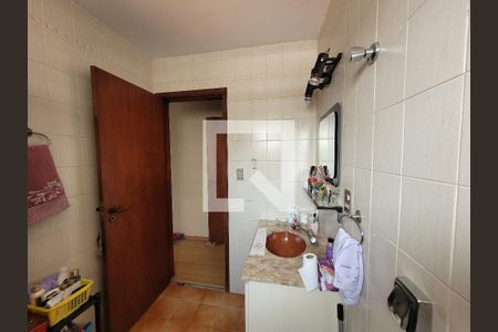 Apartamento para alugar com 135m², 3 quartos e 1 vaga Apartamento para alugar com 135m², 3 quartos e 1 vagaBanheiro da Suíte