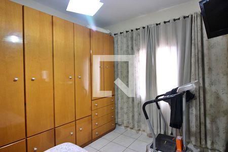 Casa à venda com 213m², 4 quartos e 2 vagasQuarto 1 - Suíte