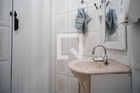 Casa à venda com 150m², 3 quartos e 2 vagasBanheiro 1