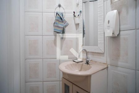 Casa à venda com 150m², 3 quartos e 2 vagasBanheiro 1