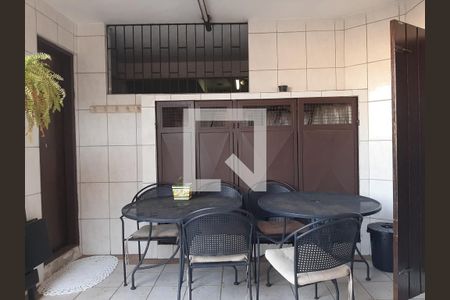Apartamento para alugar com 200m², 3 quartos e 2 vagas Apartamento para alugar com 200m², 3 quartos e 2 vagasÁrea comum
