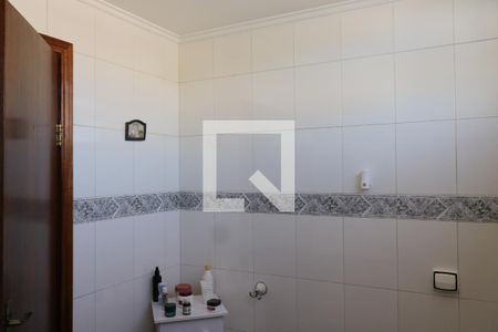 Apartamento para alugar com 200m², 3 quartos e 2 vagas Apartamento para alugar com 200m², 3 quartos e 2 vagasBanheiro da Suíte 1