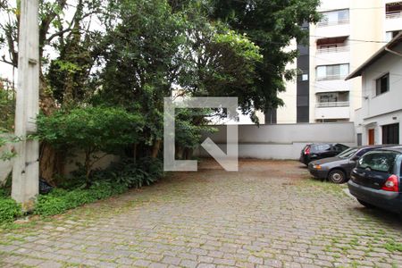 Estacionamento  de casa à venda com 2 quartos, 149m² em Indianópolis, São Paulo