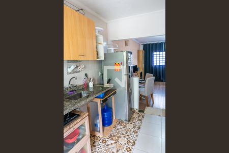 Sala/Cozinha de casa à venda com 1 quarto, 180m² em Vila Marieta, Campinas