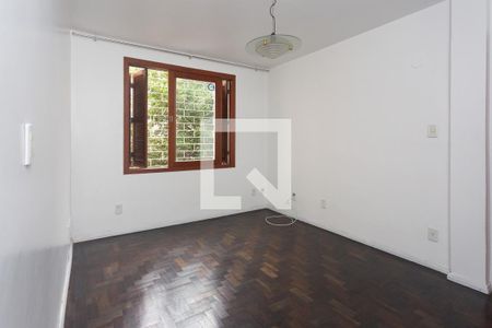 Sala de apartamento para alugar com 3 quartos, 77m² em Petrópolis, Porto Alegre