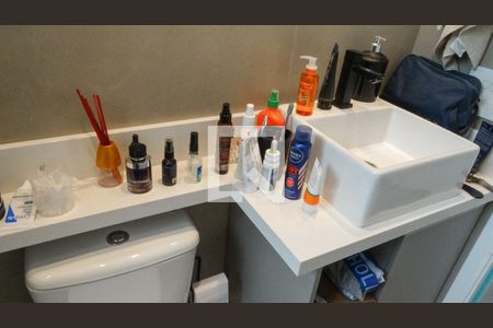 Apartamento à venda com 49m², 2 quartos e 1 vaga Apartamento à venda com 49m², 2 quartos e 1 vagaBanheiro